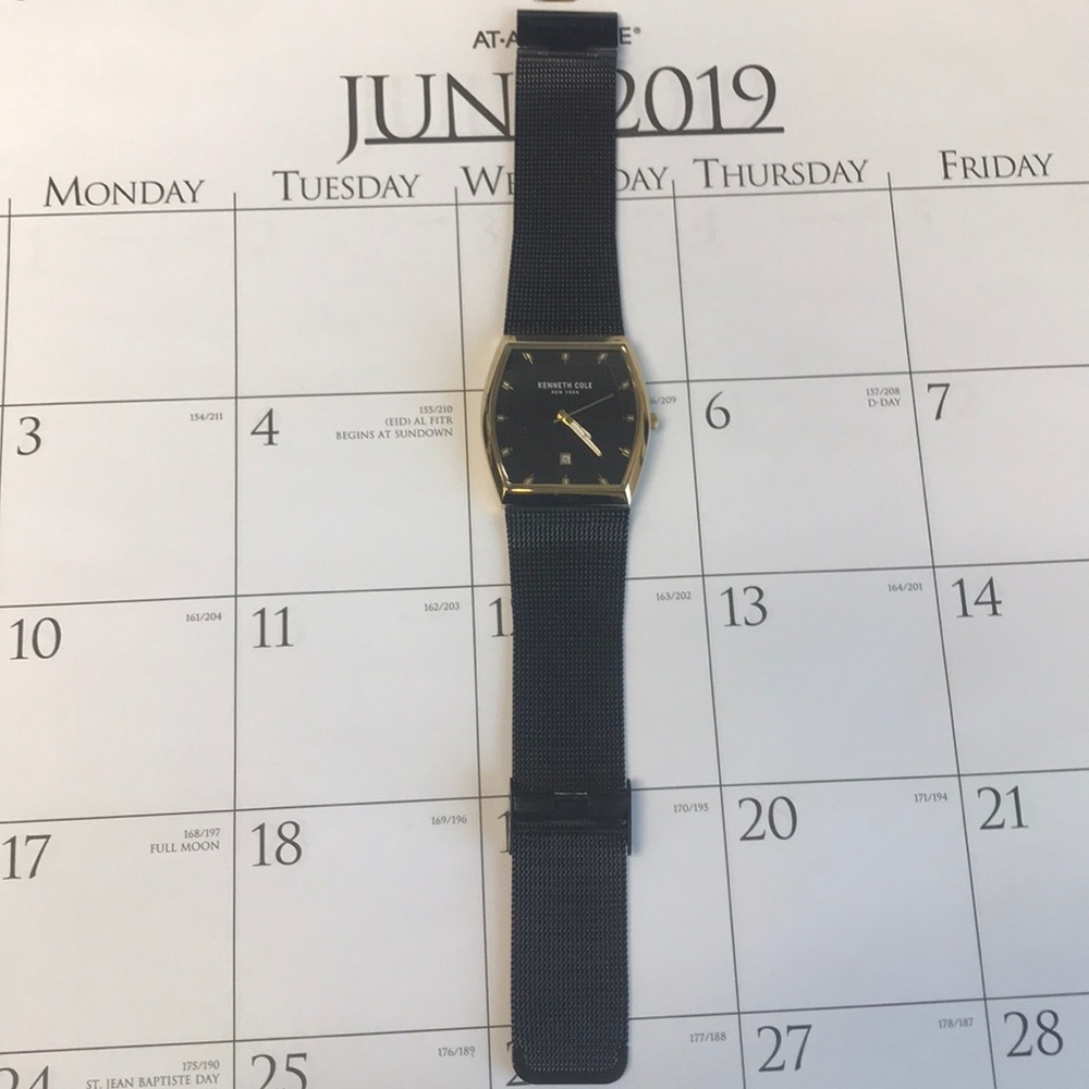 Kenneth Cole Watch - Picture 2 of 4